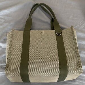 Lululemon Green and Cream Tote Bag. Big one.